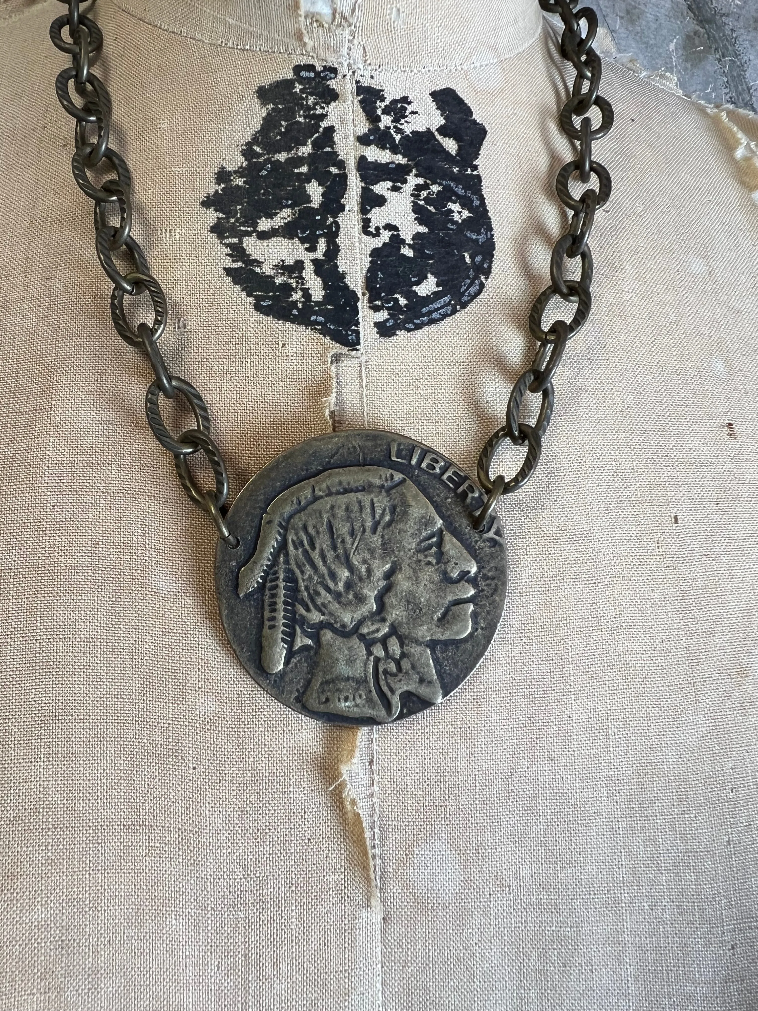 0000A13 Buffalo Coin Necklace-SMALL COIN