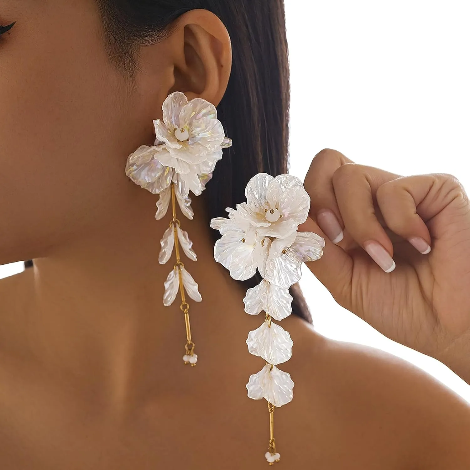 1Pair Vintage Big Flower Long Tassel Drop Earrings Summer Boho Flower Piercing Earrings Bridal Wedding Crystal Shell Drop Earrings Statement Flower Stud Jewelry for Women
