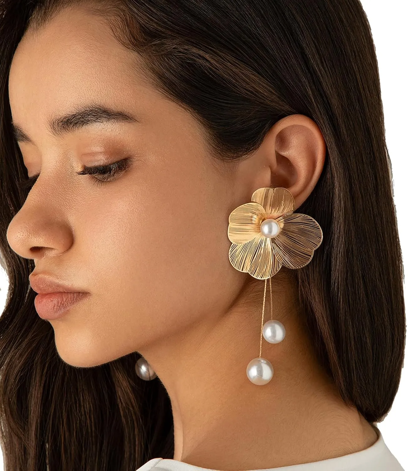 1Pair Vintage Flower Long Tassel Pearl Drop Earrings Summer Metal Pearl Piercing Earrings Bridal Wedding Drop Earrings Statement Flower Stud Jewelry for Women