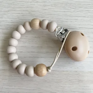 Basics Pacifier Clip - Oatmeal