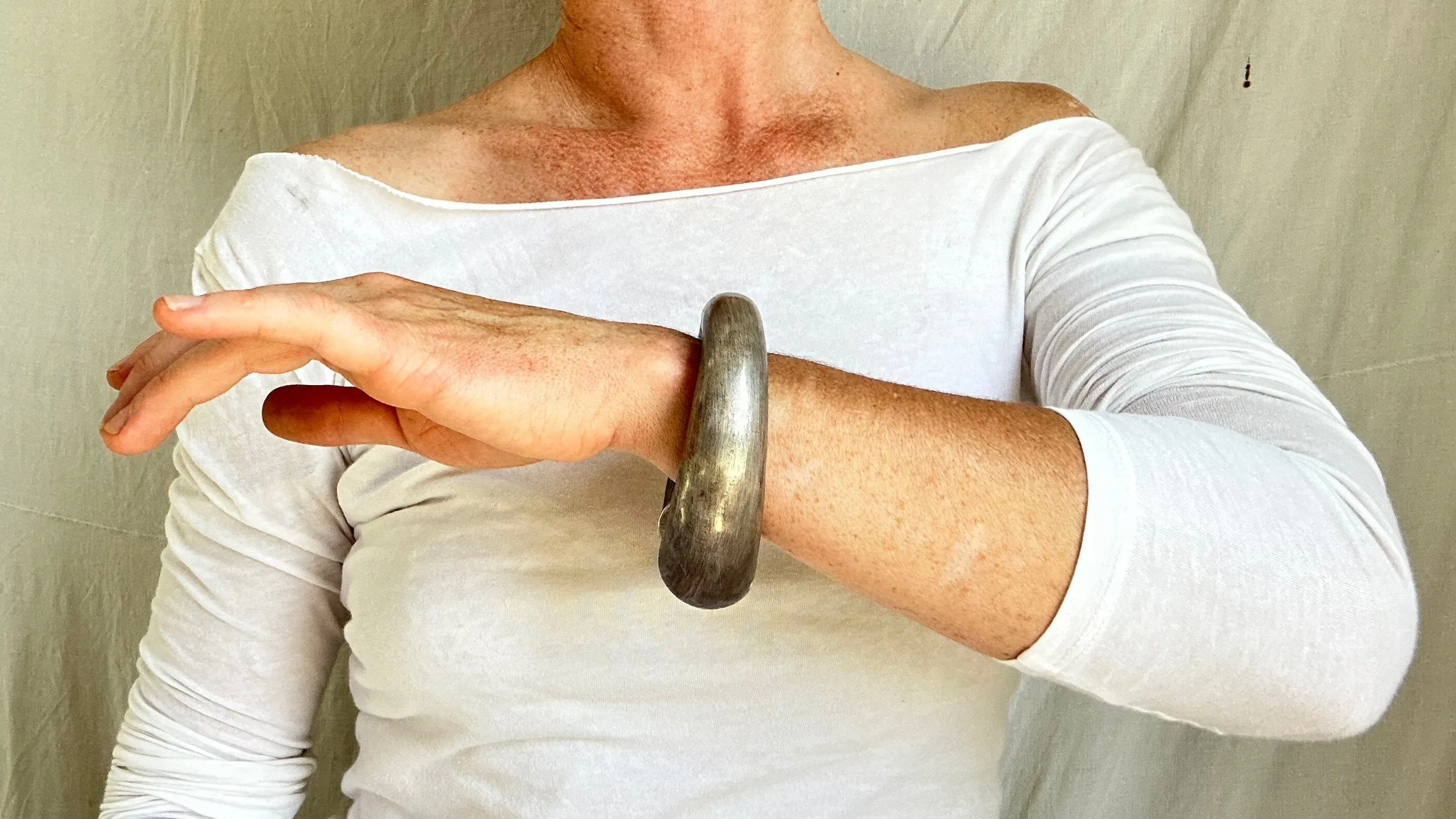 Chunky Sterling Silver SINGLE Bangle from the Karen Hill Tribe. 2029