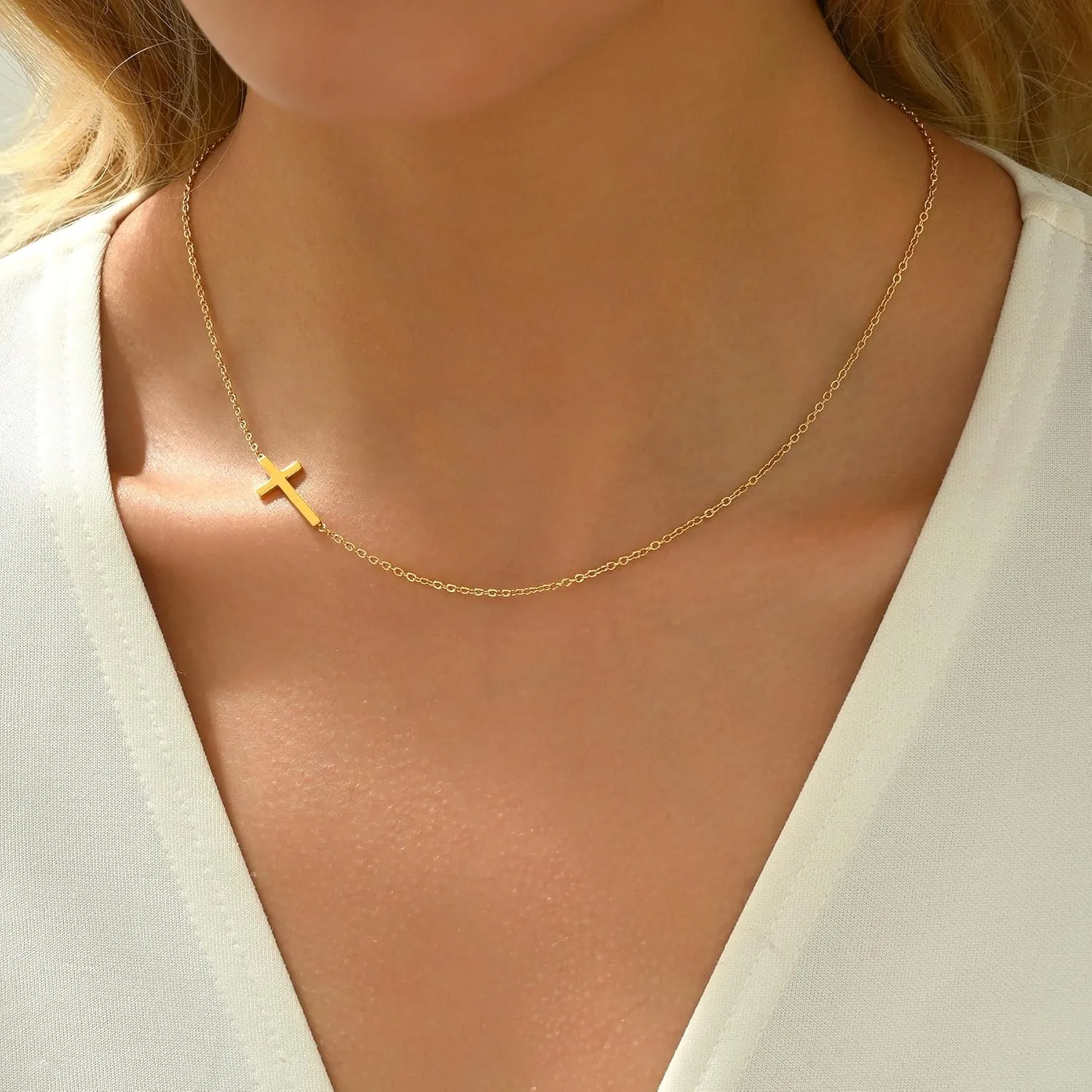Cross Necklace for Women 18K Gold Plated Cross Pendant Necklace Dainty Sidways Cross Choker Necklaces Simple Small Cross Pearl Chain Trendy Faith Jewelry Gift
