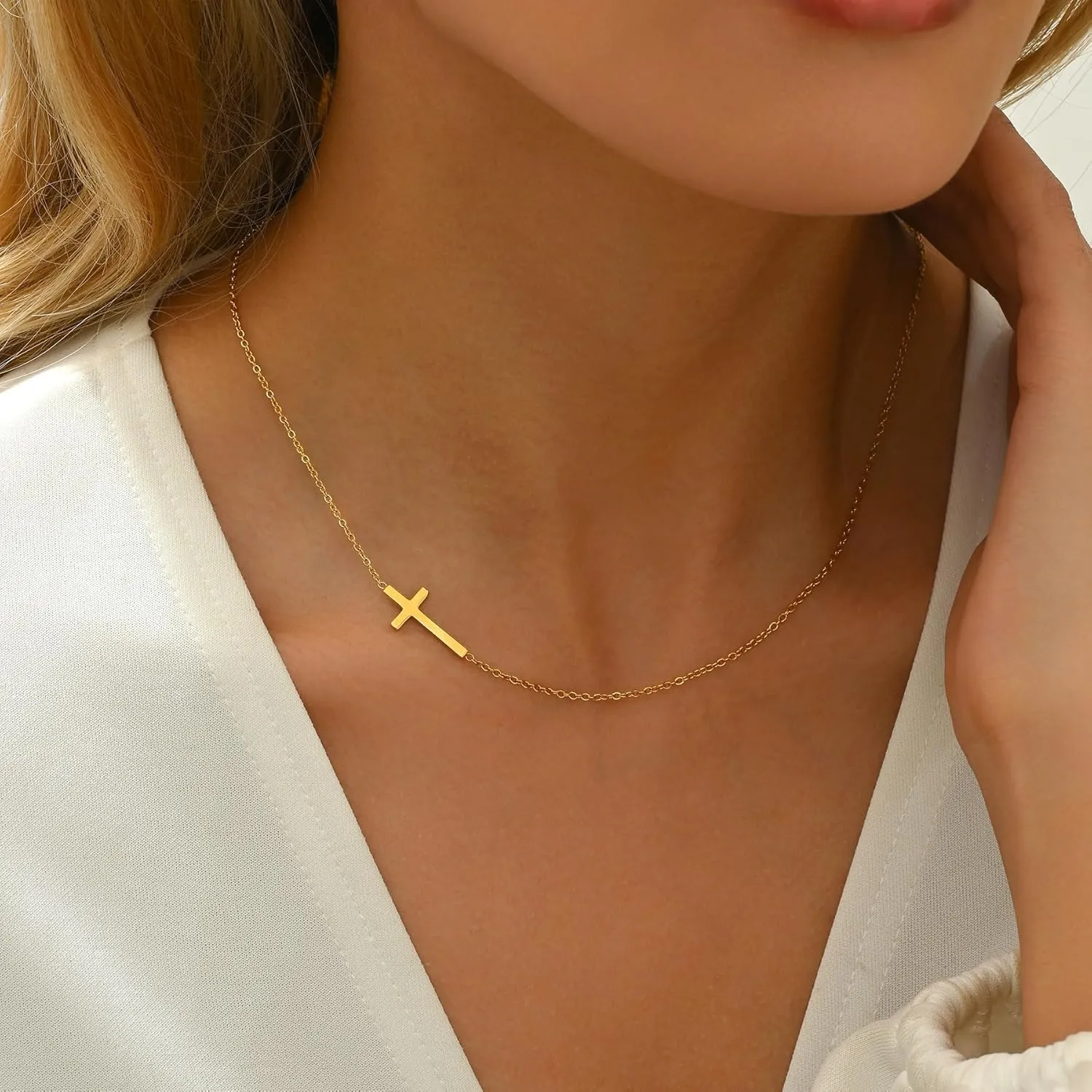 Cross Necklace for Women 18K Gold Plated Cross Pendant Necklace Dainty Sidways Cross Choker Necklaces Simple Small Cross Pearl Chain Trendy Faith Jewelry Gift