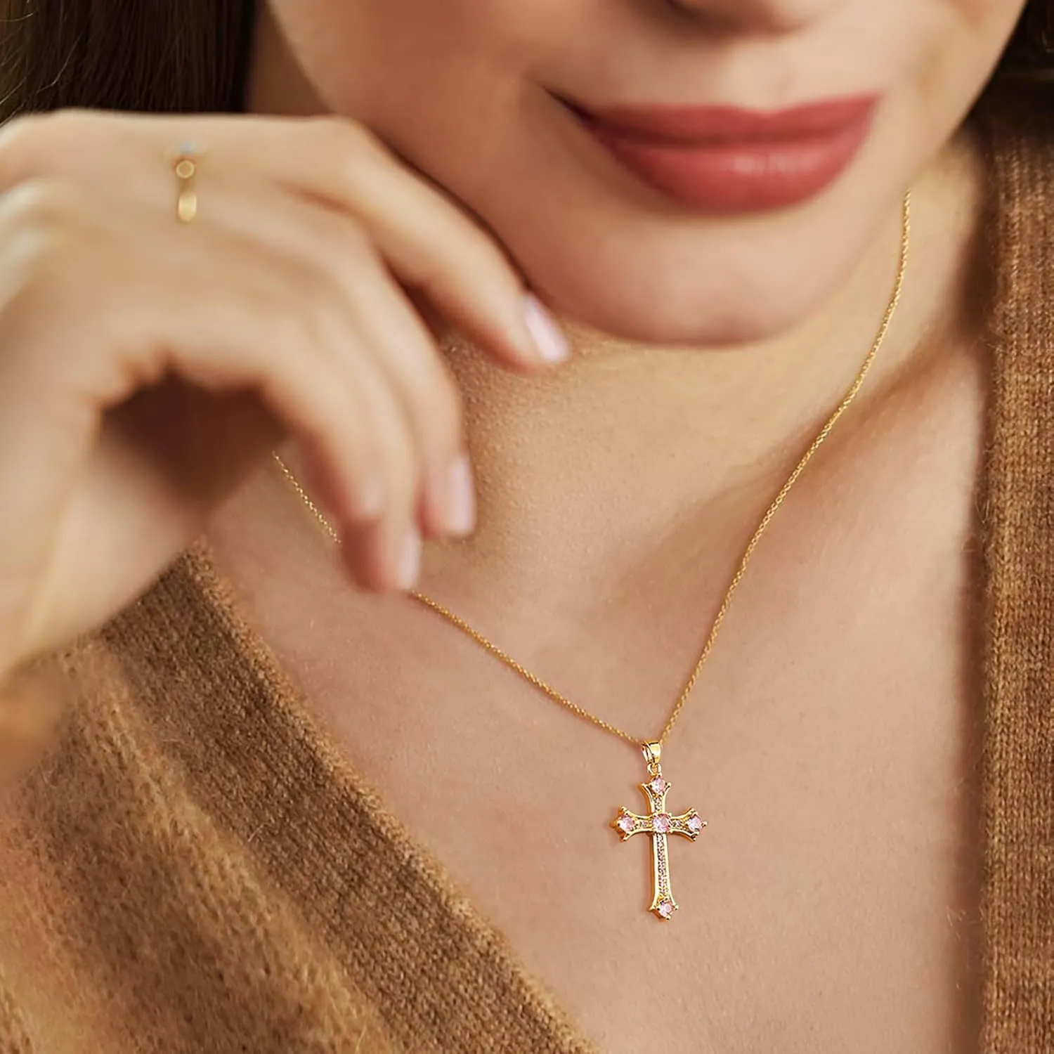 Cross Pendant Necklace for Women Jewelry Gold Cross Necklaces for Women Cross Necklace Minimalist Trendy Jewelry Valentines Day