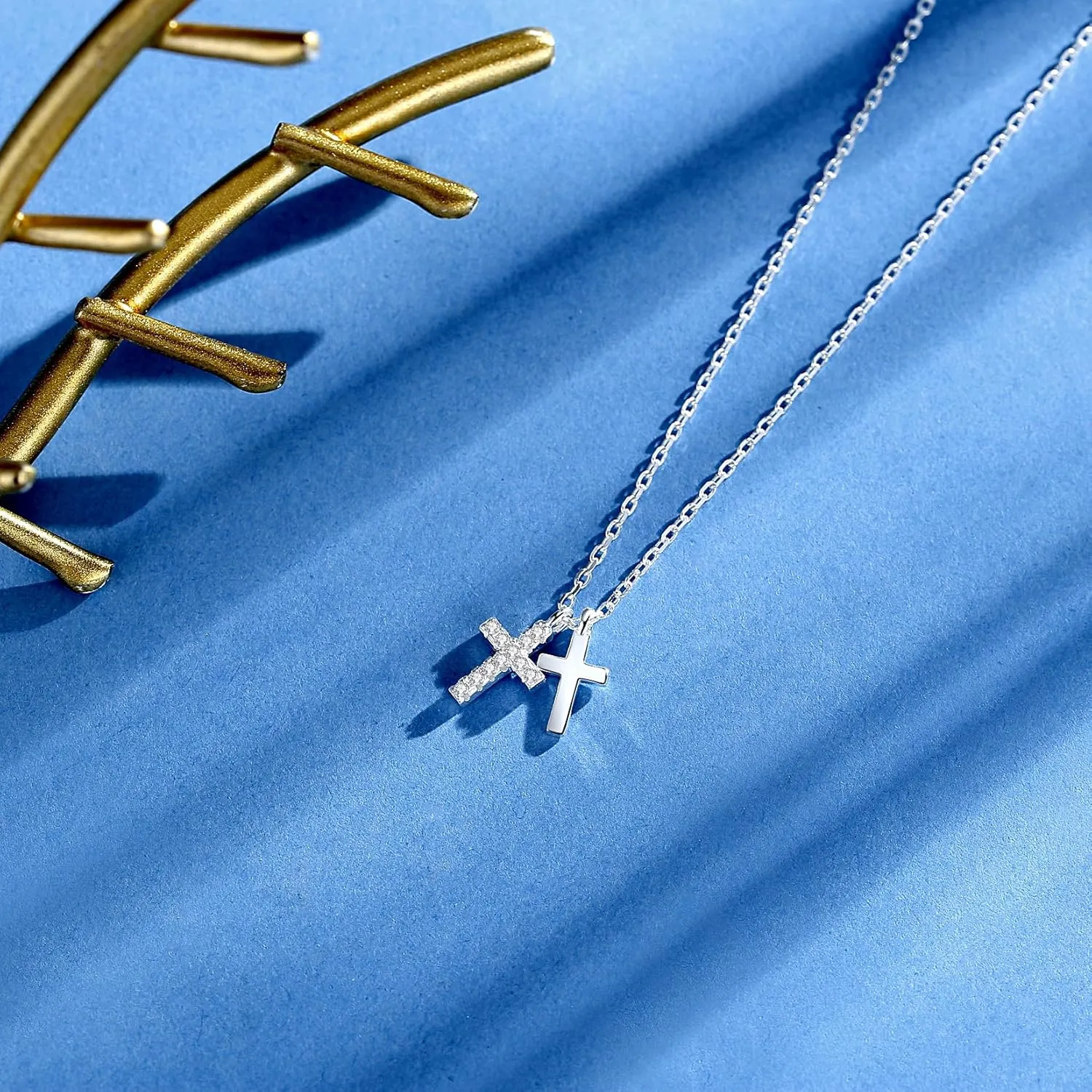 Dainty 925 Sterling Silver Cross Necklace for Women, Trendy Womens Cross Necklace for Girls Simple Silver Pendant Link Chains for Teen Girls Birthday Jewelry Gifts