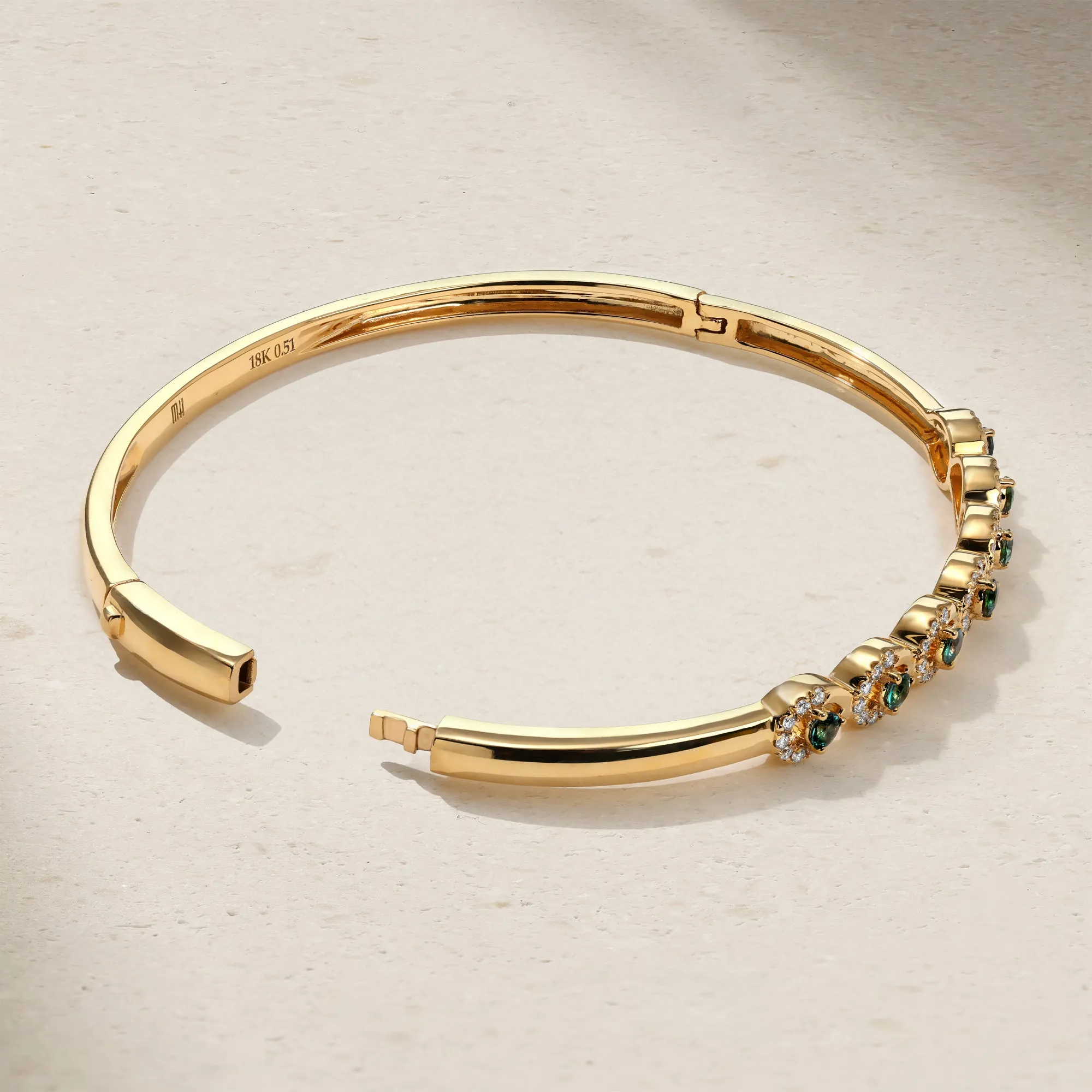 Dewdrop Alexandrite and Diamond Line Bangle