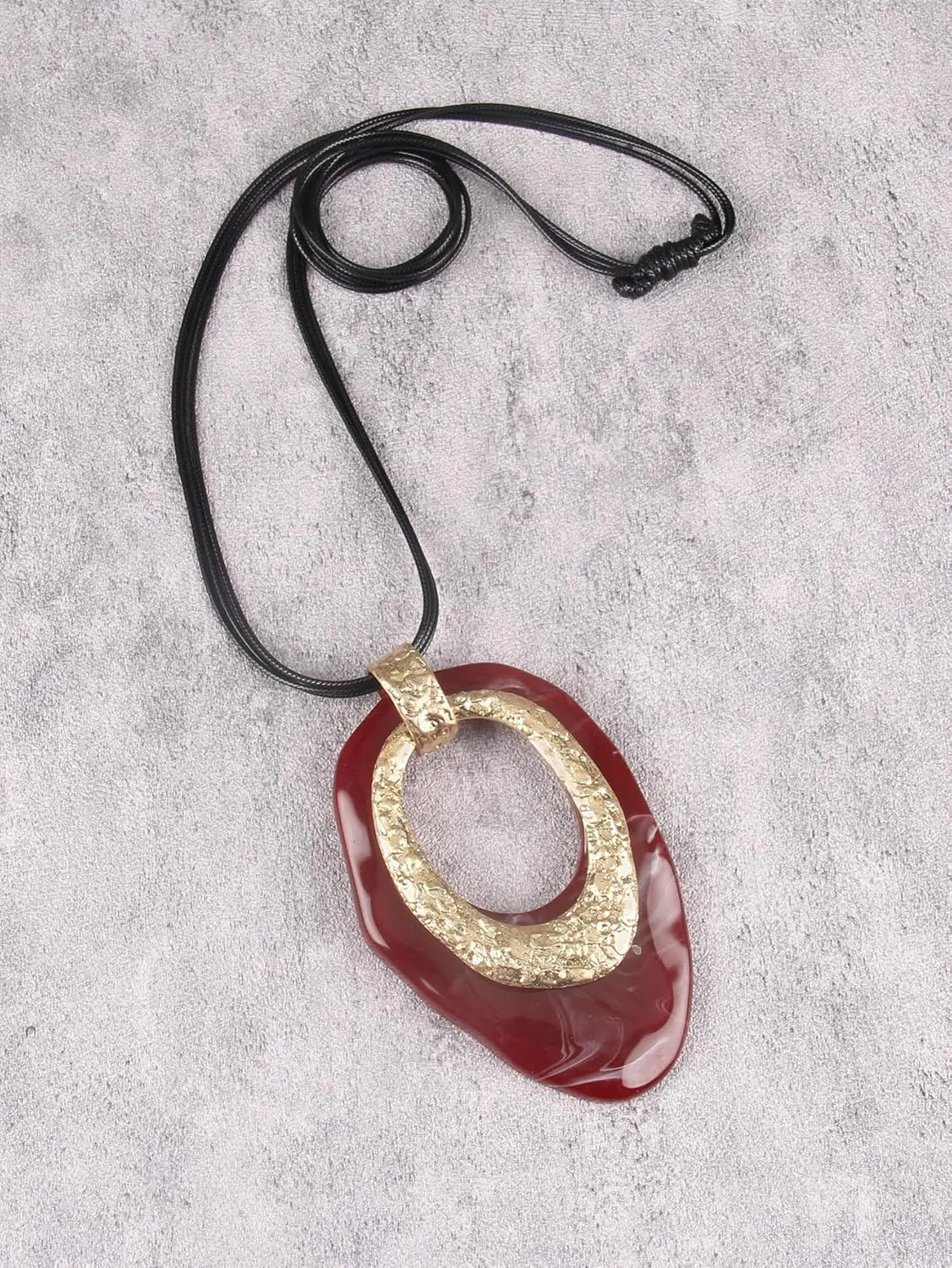 GelConnie Leather Necklace for Women Large Pendant Long Brown Necklace Circle Leather Choker Vintage Sweater Necklace Gold Chunky Boho Necklaces for Women