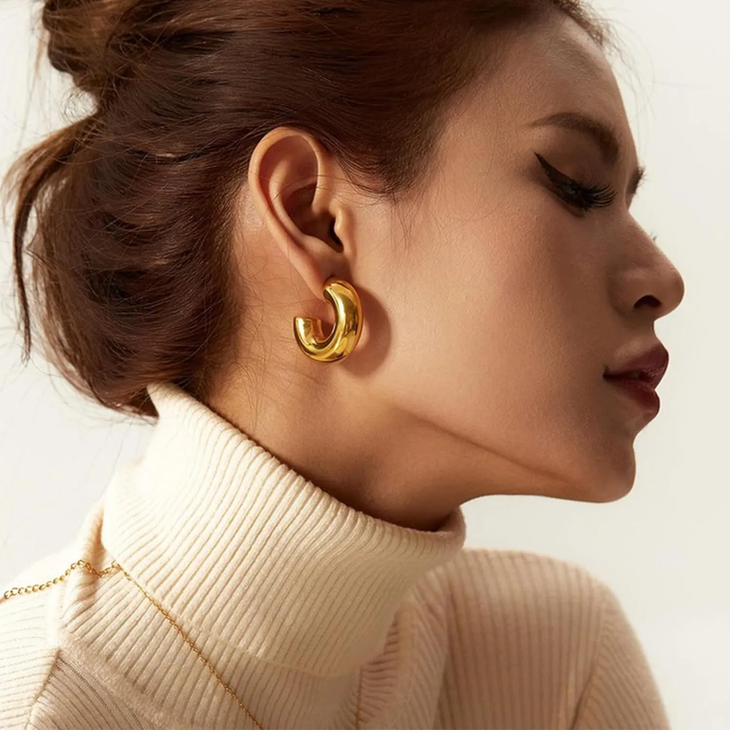 Moodear Trendy Chunky Hoop Earrings for Women - Dainty 14K Gold Plated Thinck Open Hoops Hypoallergenic Lightweight Earring Jewelry Gift