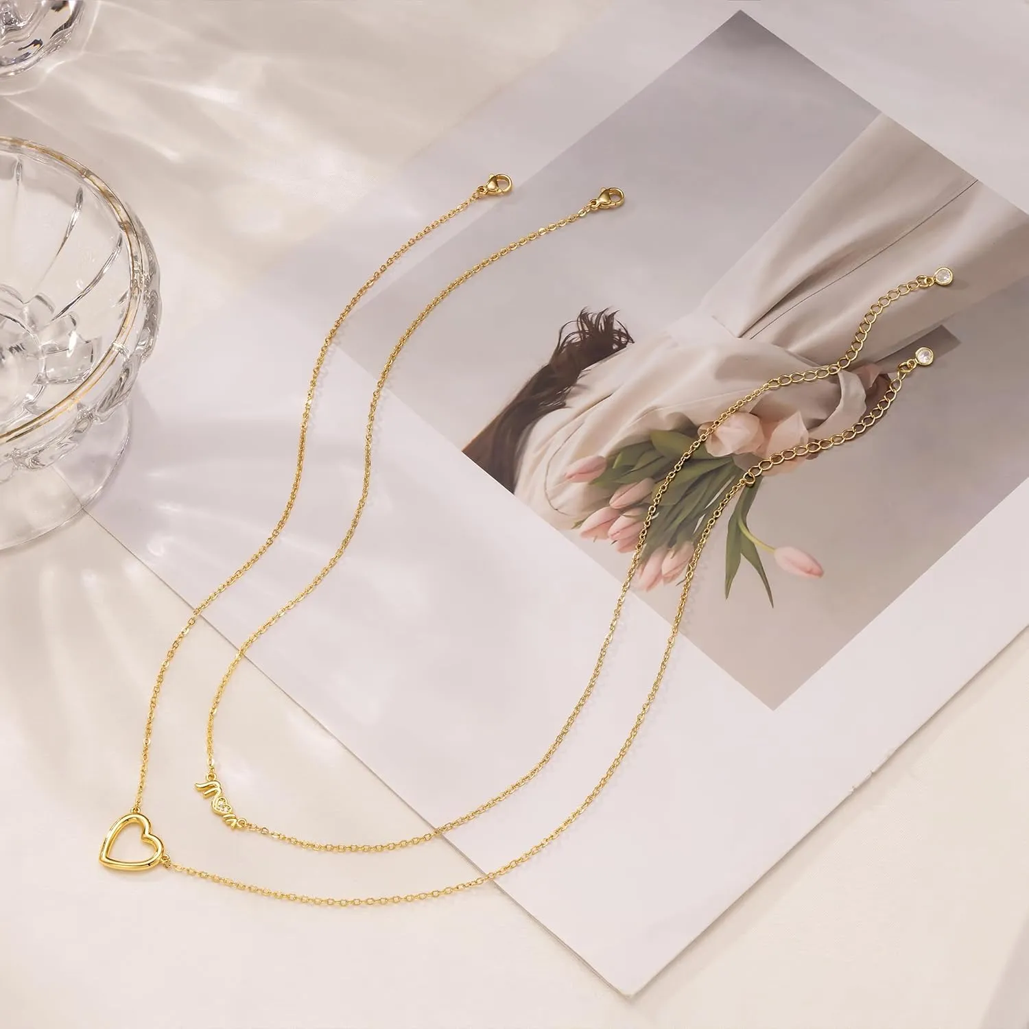 Mothers Day Gifts Gold Necklace - Mama Necklace for Women Mom Wife Sister, Dainty Layered Mom Necklaces Stack Mama Pendant Choker Chain Necklace Birthday Mother's Day Gold Jewelry Gift Trendy