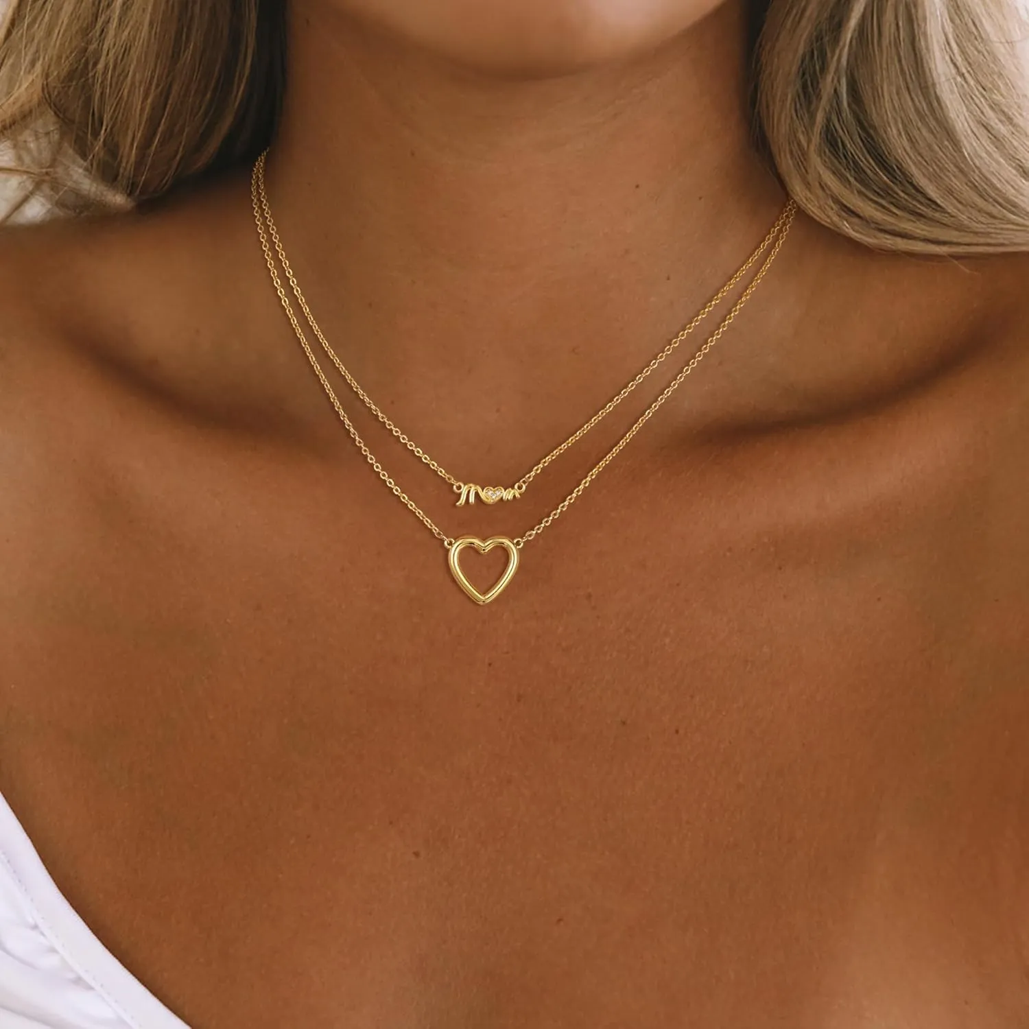 Mothers Day Gifts Gold Necklace - Mama Necklace for Women Mom Wife Sister, Dainty Layered Mom Necklaces Stack Mama Pendant Choker Chain Necklace Birthday Mother's Day Gold Jewelry Gift Trendy