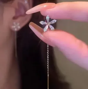 Shiny Diamond Flower Earrings,Crystal Flowers Tassel Chain Dangle Drop Earrings, Sweet Cute Flower Crystal Temperament Geometric Shiny Zircon Earrings Statement Earrings for Women (Sliver)