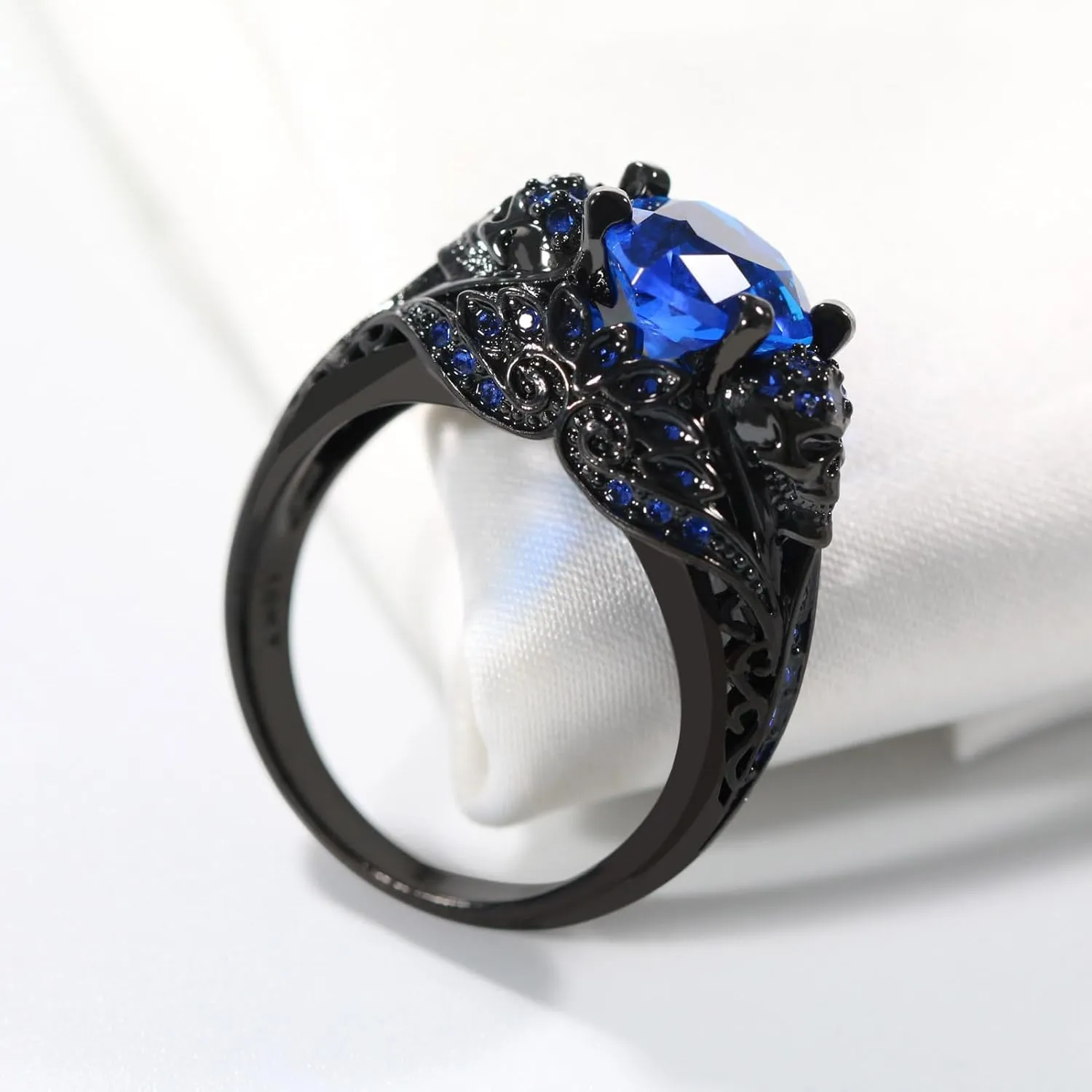 Skull Rings His and Hers Couple Rings Skeleton Rings Heart Green Cz Womens Wedding Ring Punk Ring