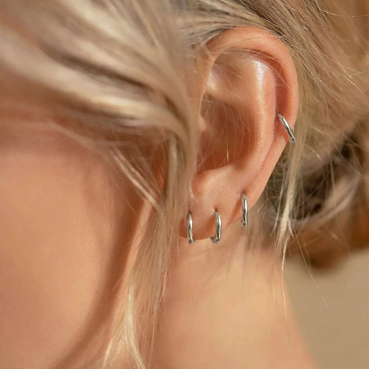 Small Hoop Earrings for Women Men Silver Huggie Hoop Earrings for Cartilage Helix Hypoallergenic Surgical Stainless Steel Earrings 6/8/10/12mm Thin Silver Hoops Set for Girls (2.0mm)