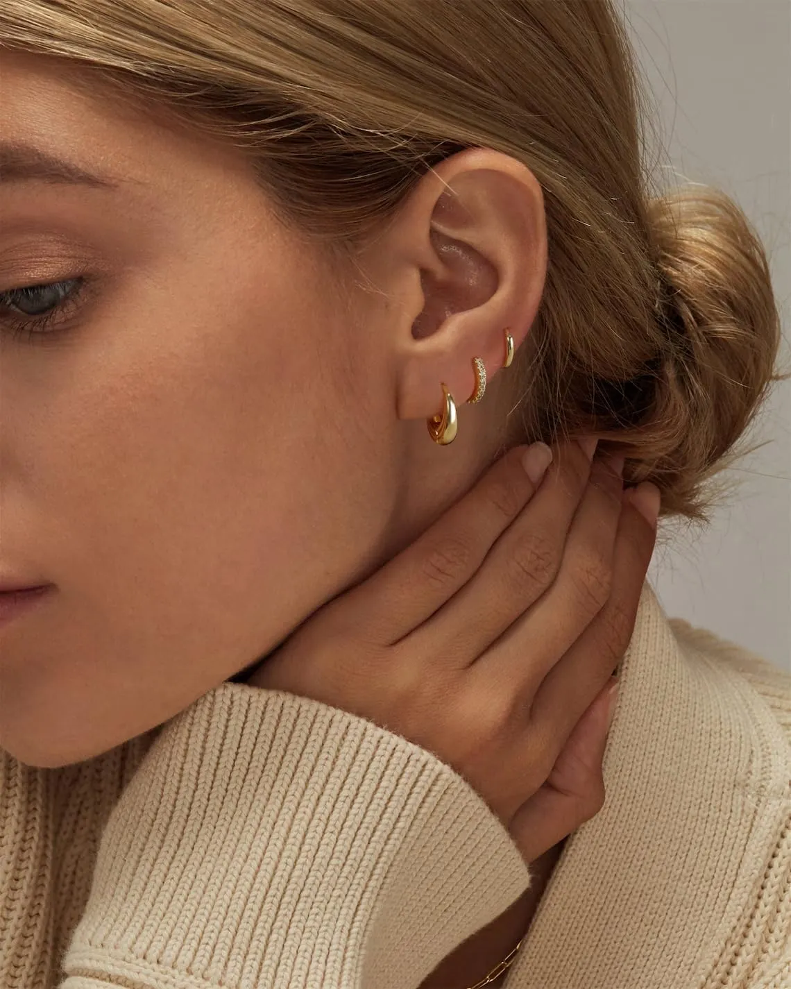 Tasiso Gold Hoop Earrings for Women, Dainty 14K Gold Plated Huggie Hoop Earrings Lightweight Hypoallergenic Earring Set Cubic Zircon Earrings Pack for Women Trendy Jewelry Gifts