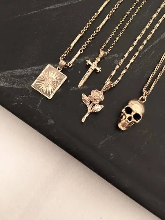 The Dagger Necklace
