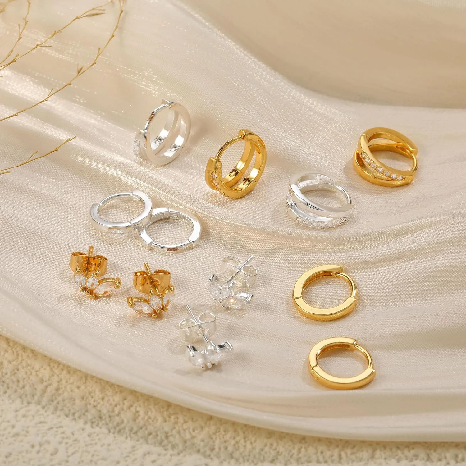 WFYOU Gold Hoop Earrings for Women Trendy 925 Sterling Silver Stud Earrings Set Hypoallergenic 14k Gold Earrings for Women Earring Stacks Dainty Huggie Small Hoop Cartilage Earrings for Women Jewelry