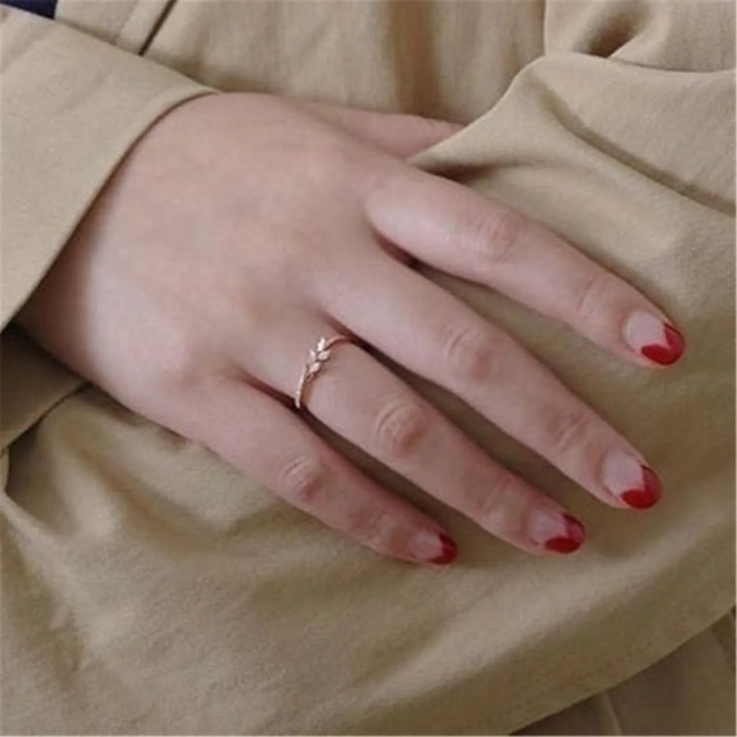 Women's Wrap Around Olive Leaf Branch Rings Stackable Statement Ring Bridal Engagement Band Jewelry Gift for Wife Mom