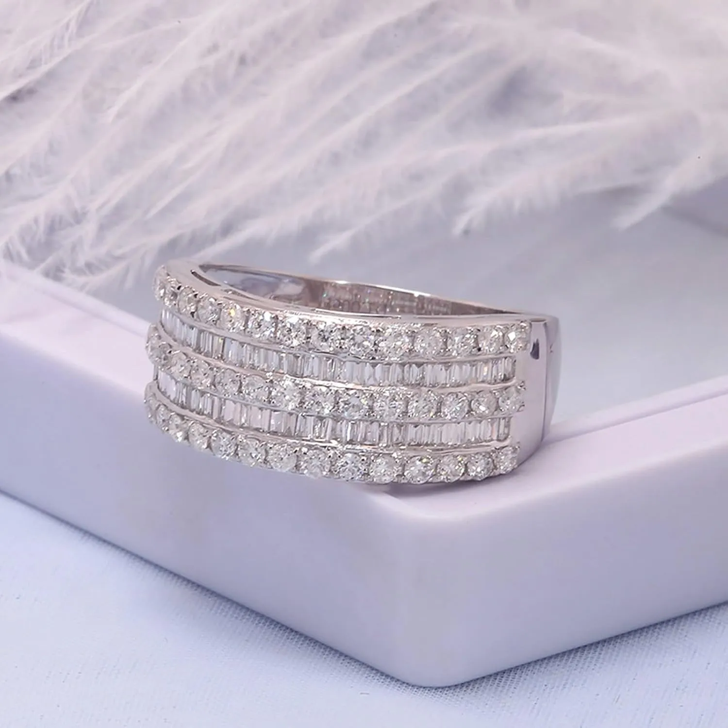 Wycian Graduation Ring, 18K Gold Rings for Women Non Tarnish Diamond Band Channel Stackable Knuckle for Birthday